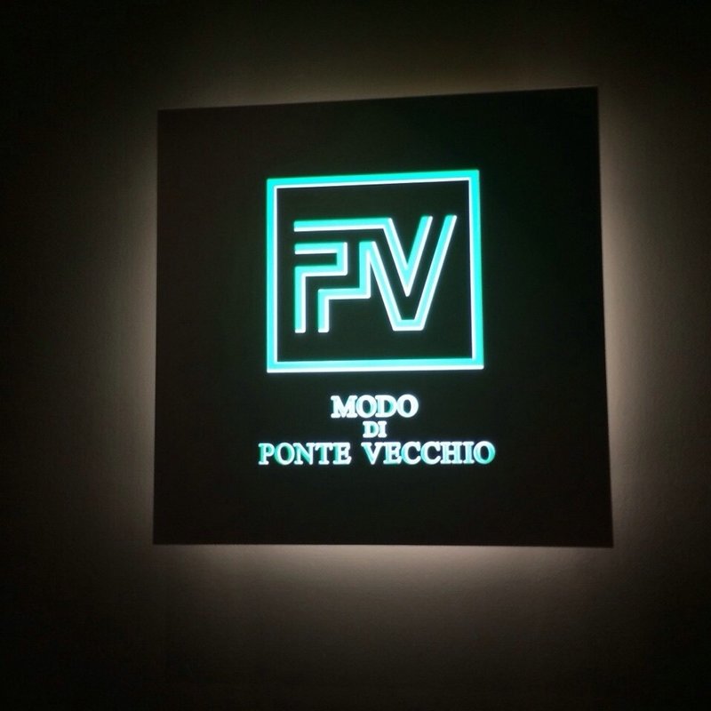 (エキ ポンテベッキオ ア オオサカ （ECHI PONTE VECCHIO A OSAKA）)