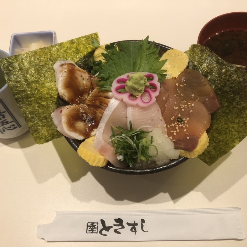 ぶり丼(ときすし なんばパークス店)