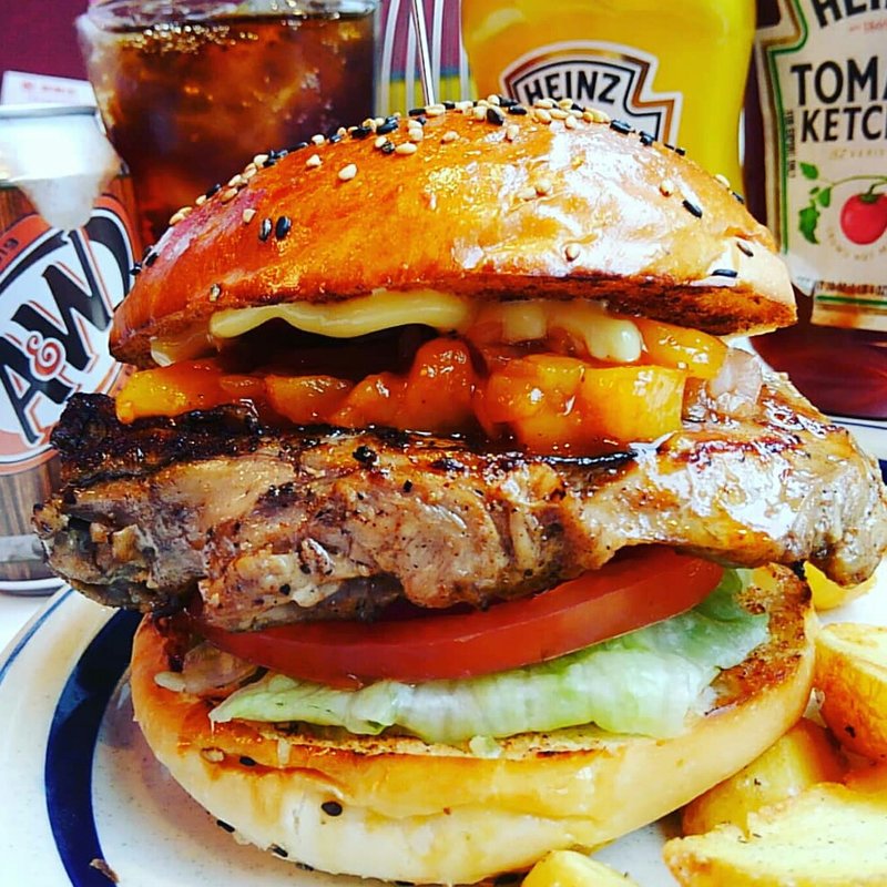 ホイールオブフォーチュンバーガー(BURGERLION - UTSUBO A GOGO -)