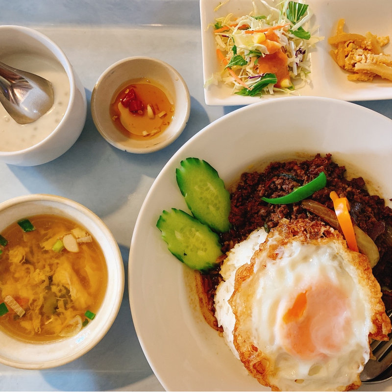 牛肉のガパオ(SIAM)