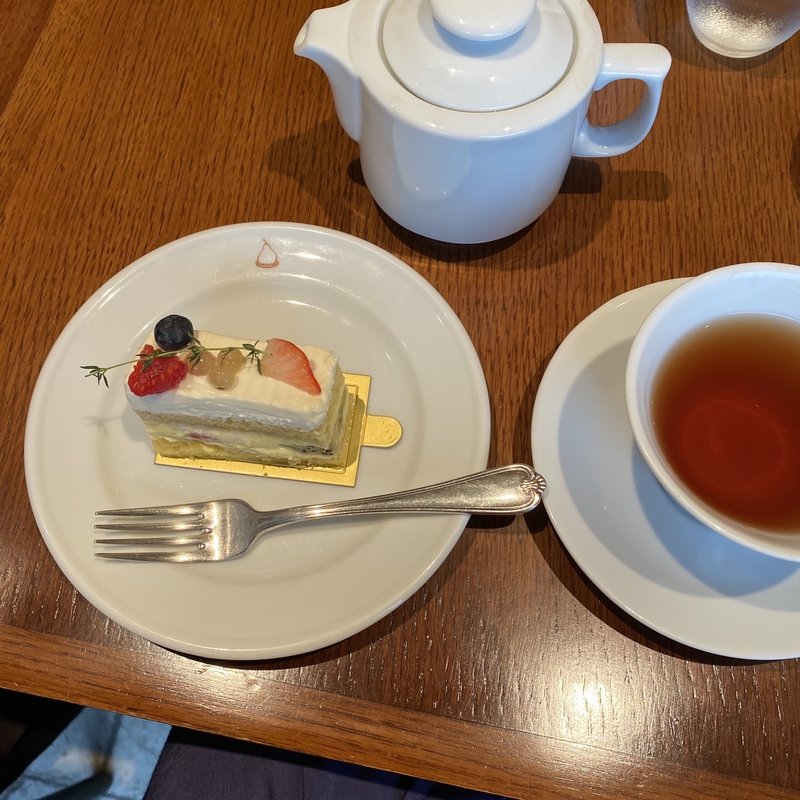 ( オーボンヴュータン 尾山台店 移転前の店舗情報です。新しい店舗はオーボンヴュータン（Au Bon Vieux Temps KAWATA Pere Fils）をご参照ください。)