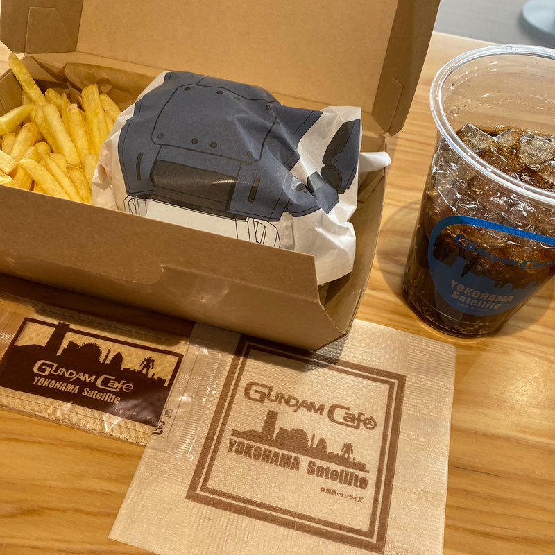 チーズバーガーセット(GUNDAM FACTORY YOKOHAMA)