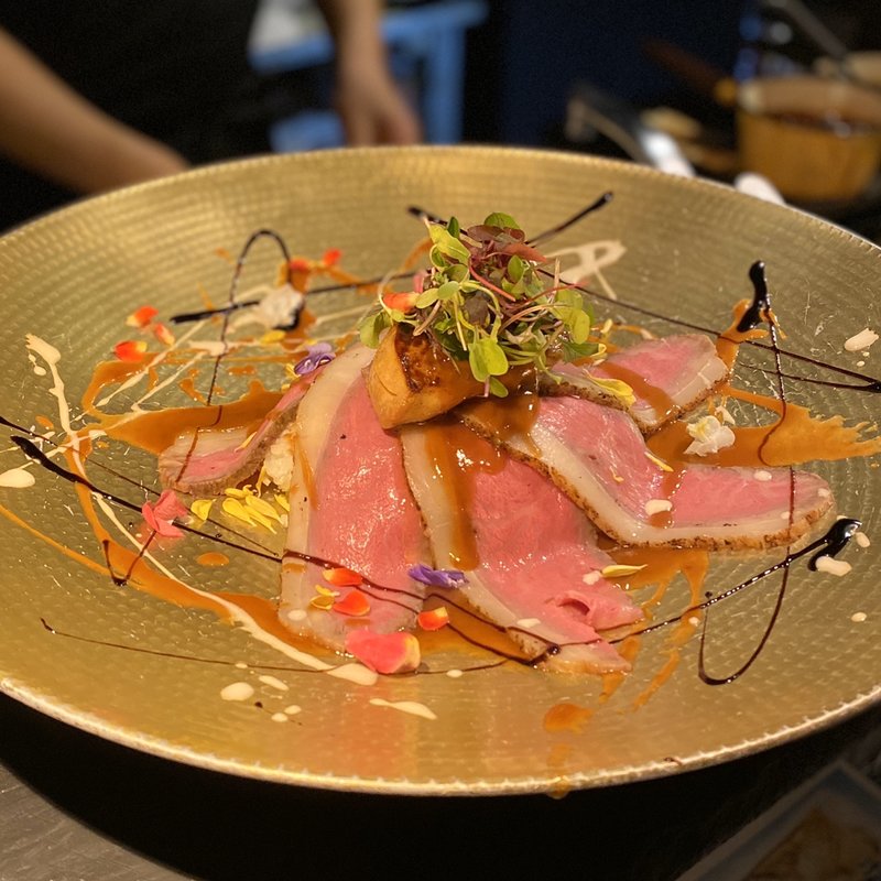 VIP丼(虎鉄 （KOTETSU）)