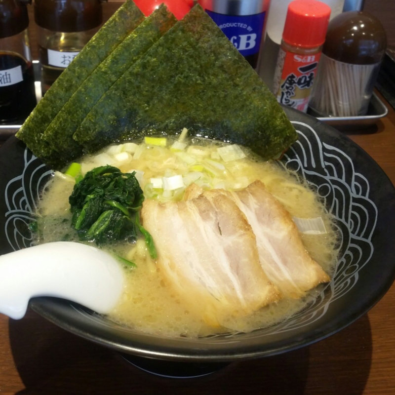 醤油ラーメン(三崎港ラーメン 三崎港本店)
