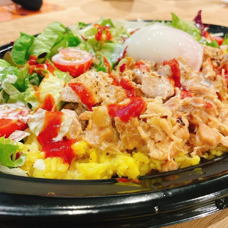 チキンオーバーライス ヨーグルト&ホットチリソース(肉バル 肉ソン大統領 秋葉原店)