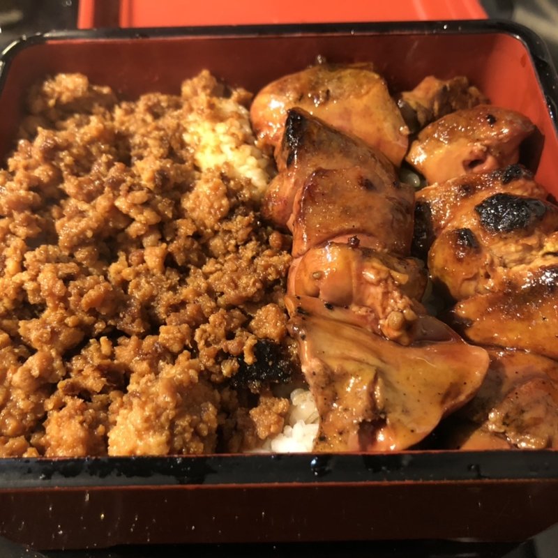 白レバー重(焼き鳥　えどさと)