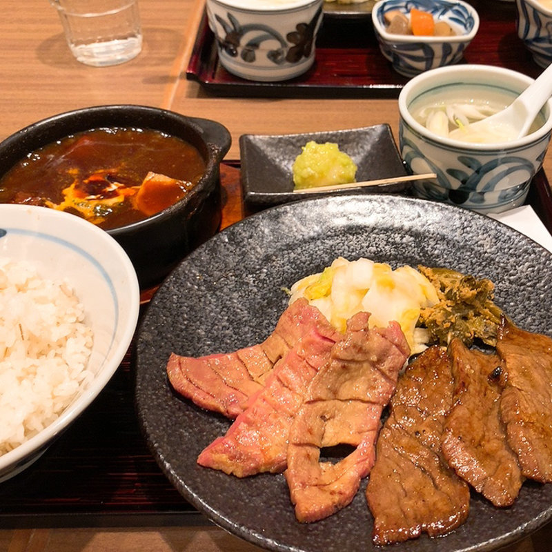 (牛たんと和牛焼き 青葉 池袋東武店)