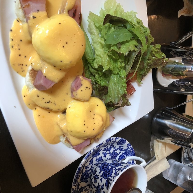 エッグベネティクト(トリントン ティールーム)