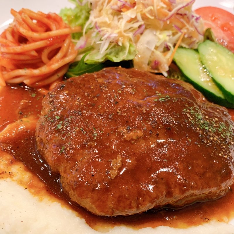 シュフこだわり特製ハンバーグラーメン(パシオン・エ・ナチュール福島店)