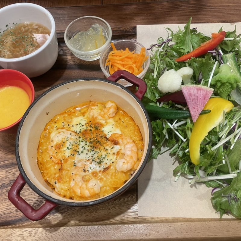 海老とモッツァレラのイセエビ風味クリームドリア(神戸元町ドリア ルミネ池袋店)