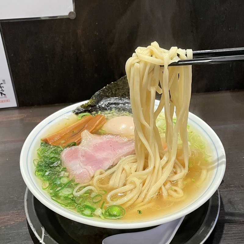牛骨ラーメン(麺奏 弥栄 （iyasaka）)