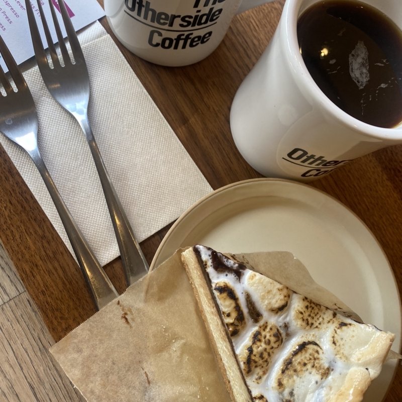 スモアチーズタルト(The Otherside Coffee)