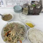 肉野菜炒めライス(兆楽 （チョウラク）)