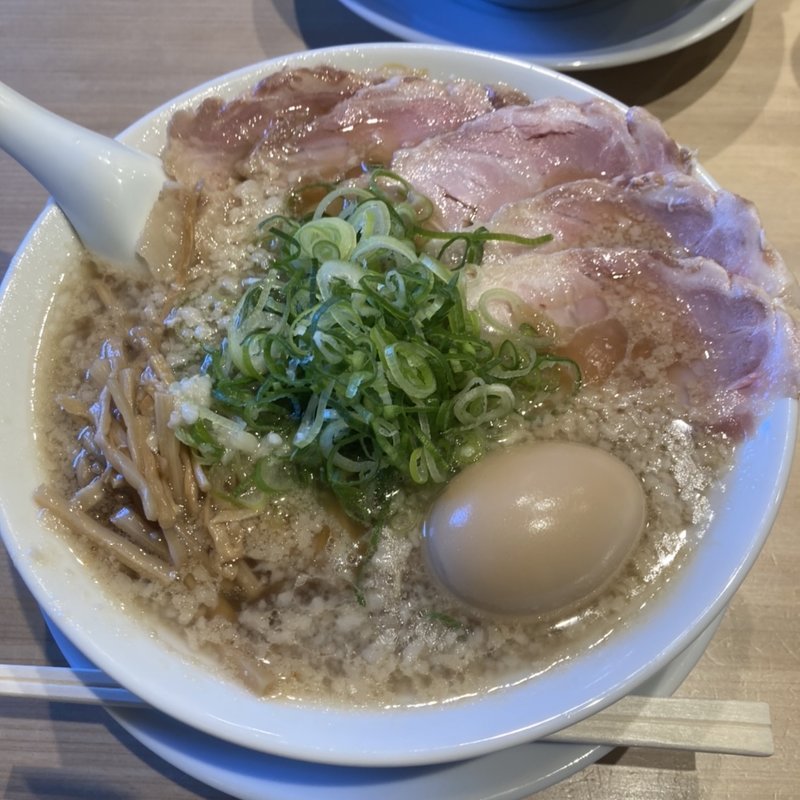 京都熟成醤油ラーメン（全部のせ）(京都ラーメン森井 向ケ丘遊園店)