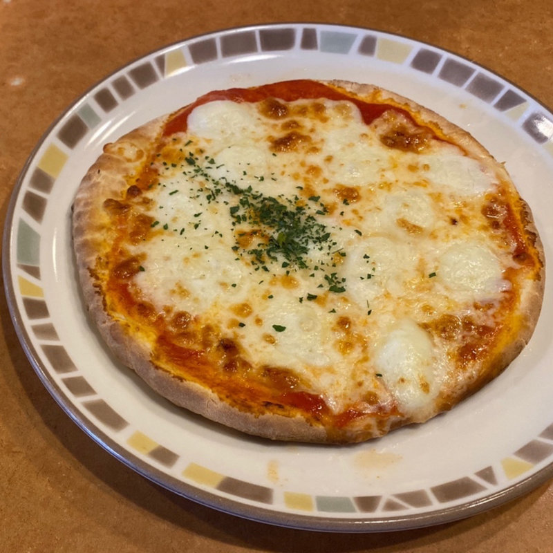 バッファローモッツァレラのピザ(Wチーズ)(サイゼリヤ 名古屋ベイシティ )