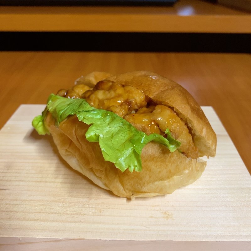 からあげコッペ(小麦工房girasol)