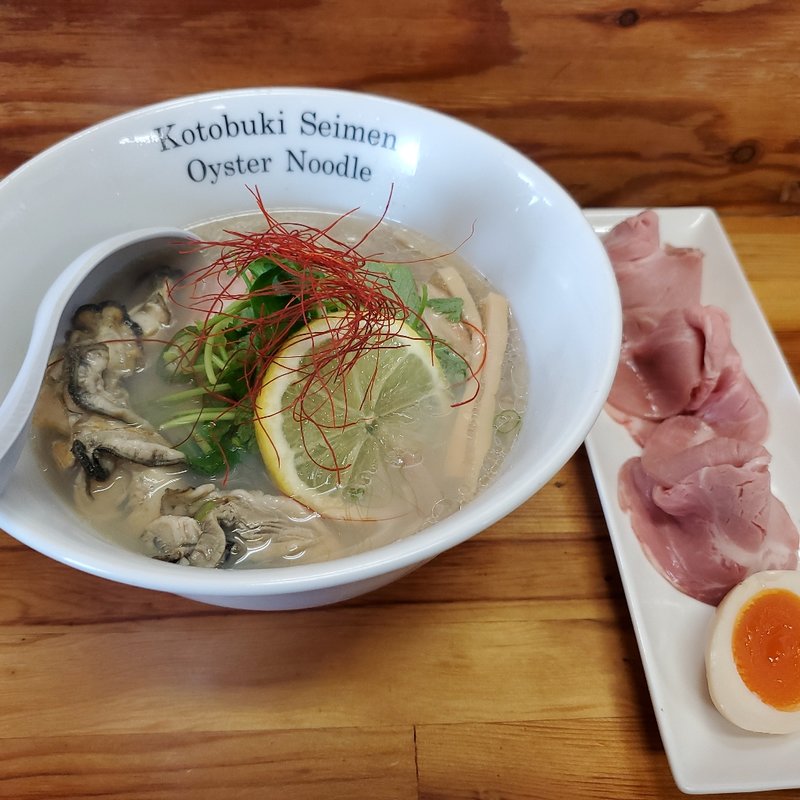 特製牡蠣そば(中華そば　よしかわ )