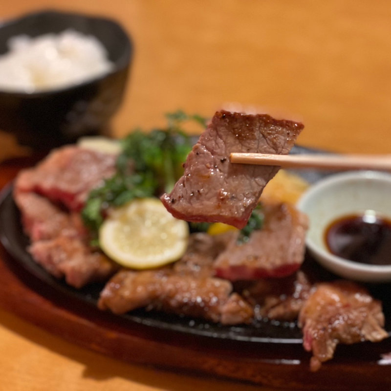 お箸で食べるステーキセット(いなか屋 )