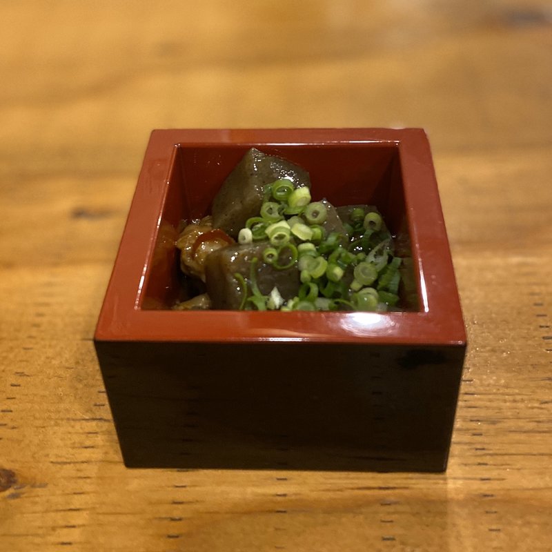 お通し(アサリとコンニャクのピリ辛煮)(うみちよ)