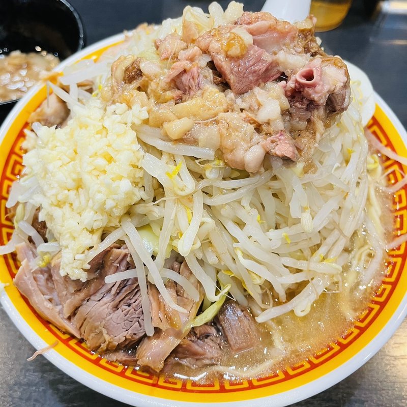 ラーメン（豚・半玉子）(えどもんど)