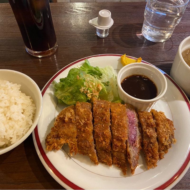 霜降牛のレアカツレツ(ブリタ 東銀座店)