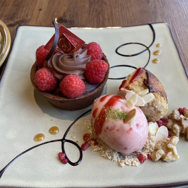 チョコフランボワーズタルト(ペニーレインレストラン宇都宮)