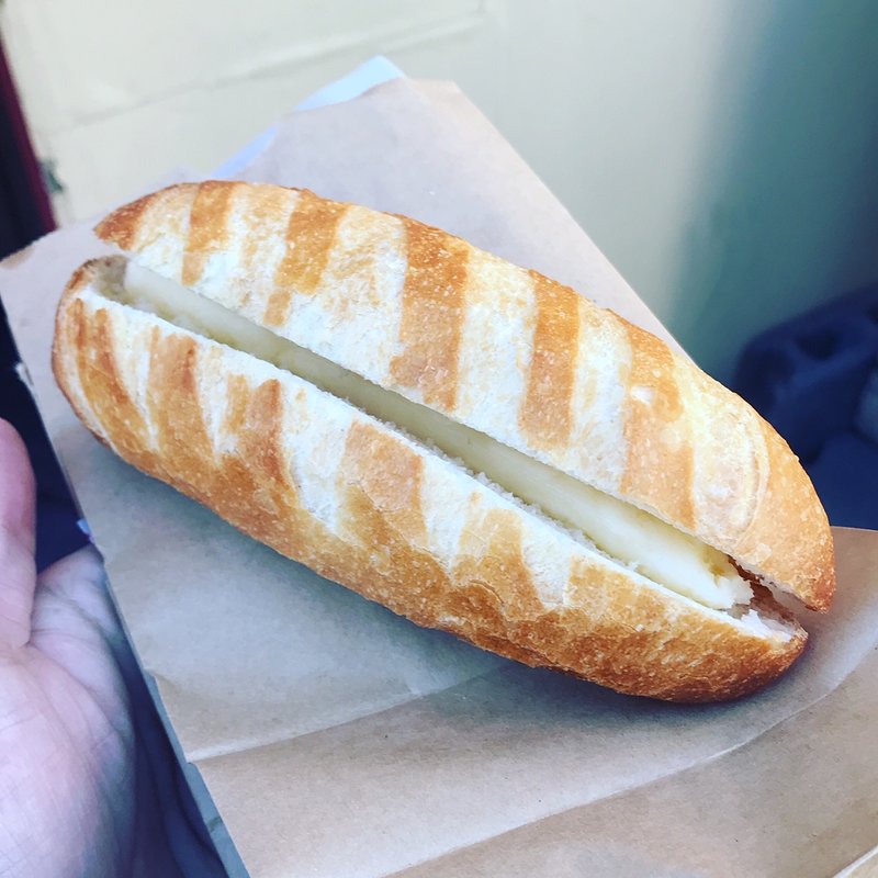 ミルククリームパン(墨繪（すみのえ） 豪徳寺店)