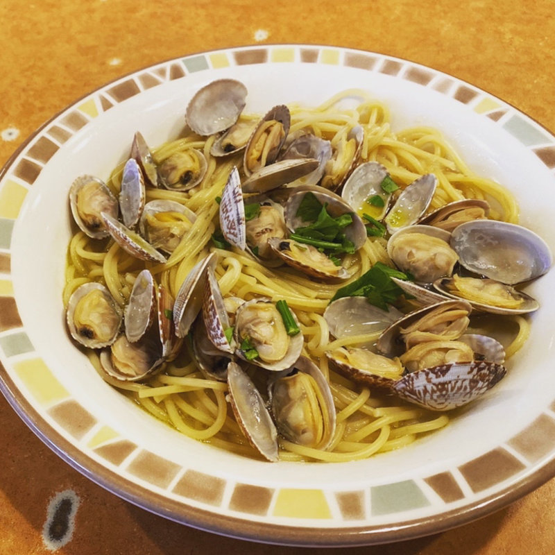 スープ入り塩味ボンゴレ(サイゼリヤ 名古屋ベイシティ )