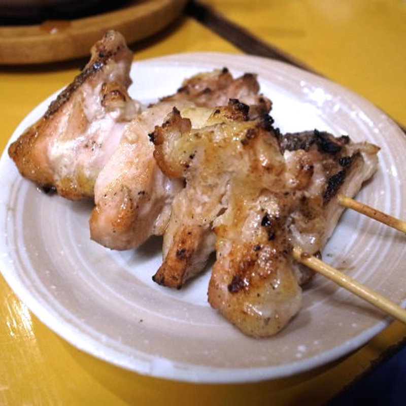 特上 肉付ヤゲン軟骨串(やきとん まるば)