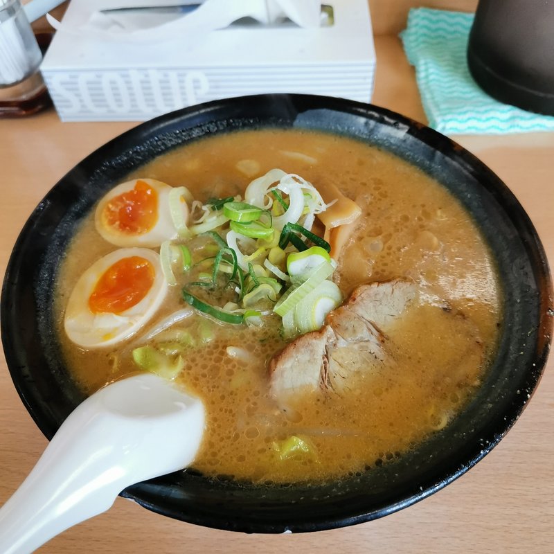 とんこつ 特選みそ ＋ 半熟卵(めんぞう 屯田店)