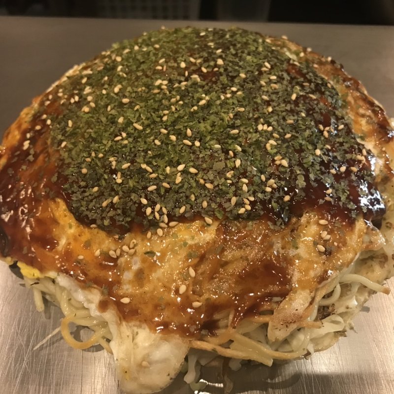 モガ肉玉そば(広島風お好み焼き ひなちゃん 狸小路6丁目本店)