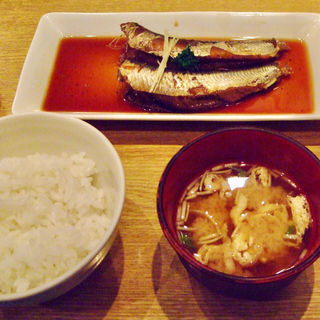 いわし煮魚定食(新宿割烹 中嶋)