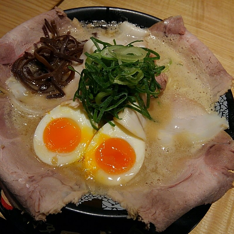 一幸舎スペシャル 泡系豚骨(博多一幸舎 大阪お初天神店)