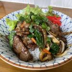 牛肩ロースの焼肉丼(ラーメン専科 竹末食堂)