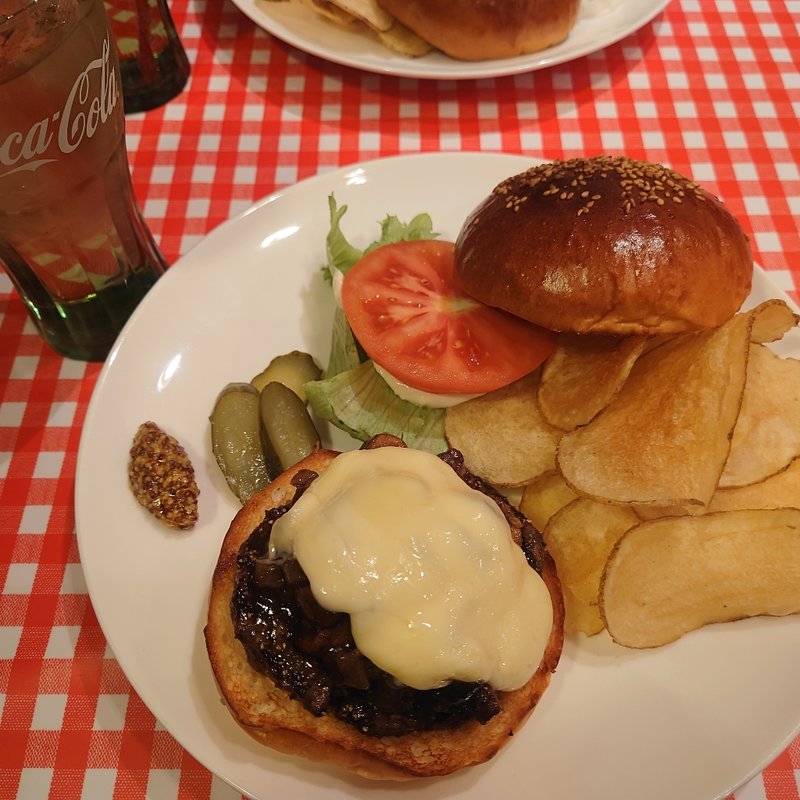 マッシュルームバーガー(アイコウシャ（I-Kousya）)