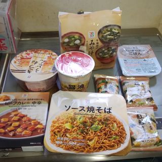 食品詰め合わせ(コンビニ)