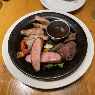 肉三点盛り(Italian Kitchen VANSAN 調布店)