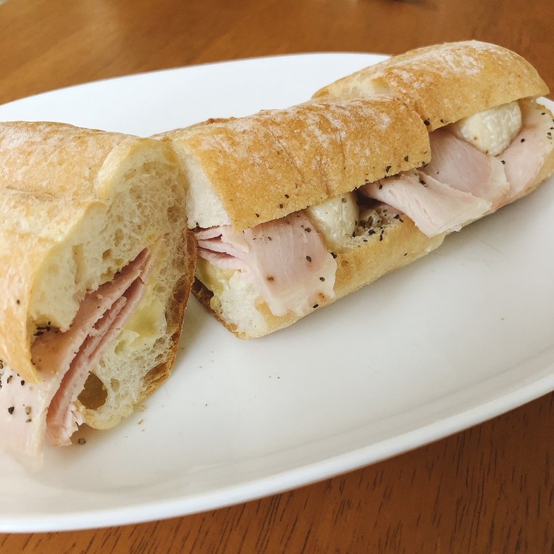 カスクート（カマンベール）(セブンイレブン 横浜北寺尾7丁目店)