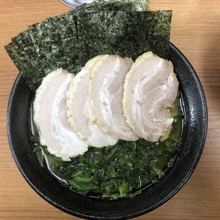 チャーシュー麺(のり　ほうれん草増し)(横浜らーめん 若武者)