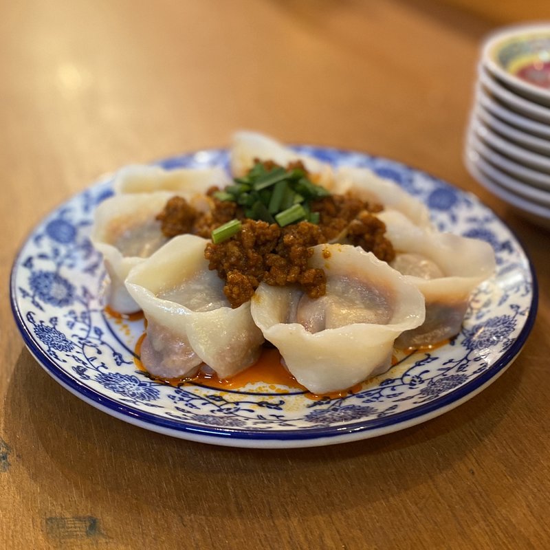 今月の餃子(汁なし坦々水餃子)(餃子ニュー伏見)