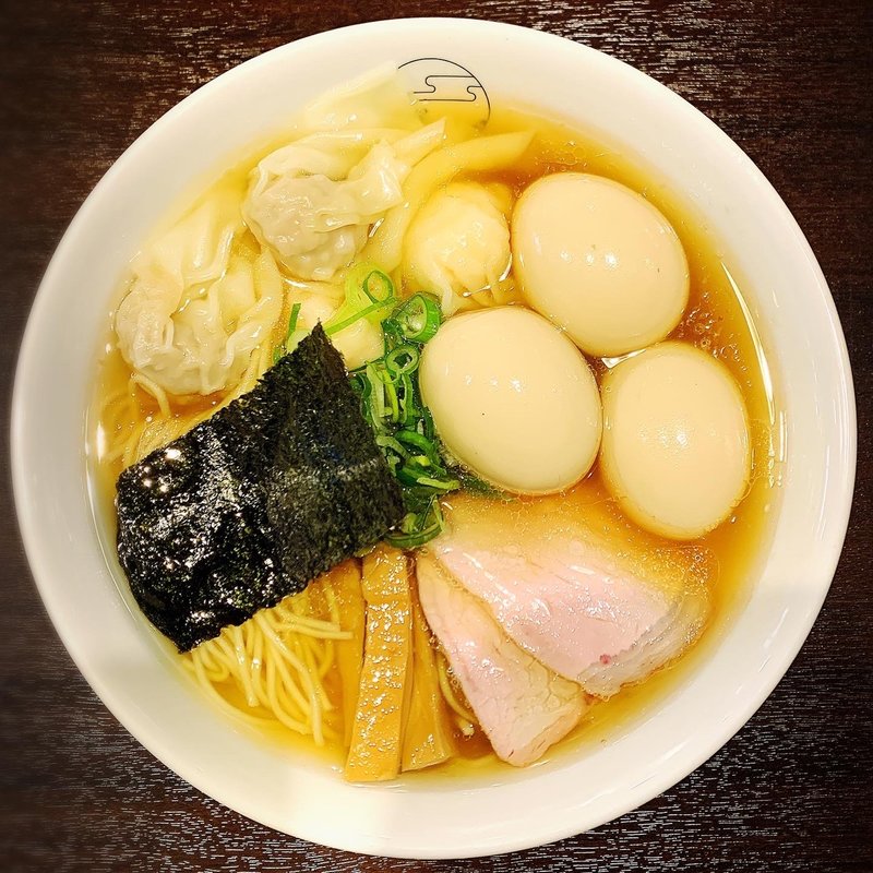 特製ワンタン麺ハーフ（ミックス）(八雲)