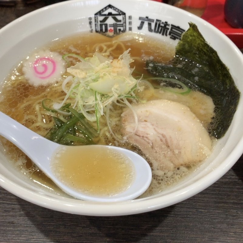 中華そば(中華そば担々麺 六味亭 （ロクミテイ）)