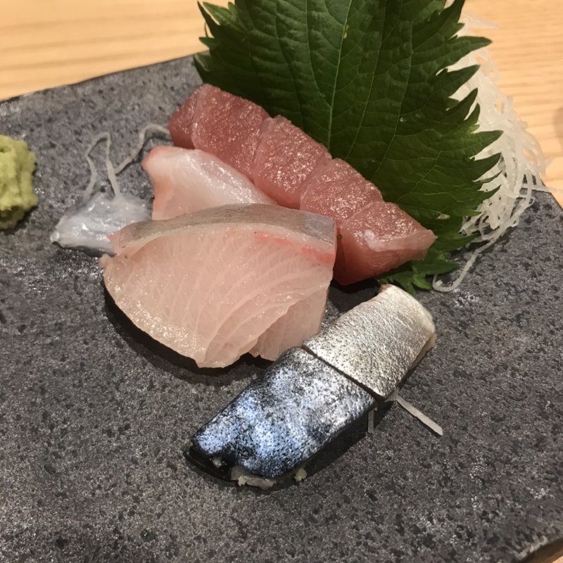 刺身四点盛り(鮨・酒・肴　杉玉　笹塚)