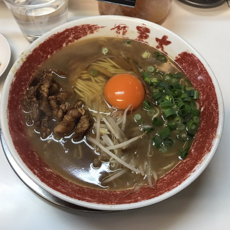 醤油とんこつラーメン(ラーメン東大 大道本店 （本場徳島の味）)