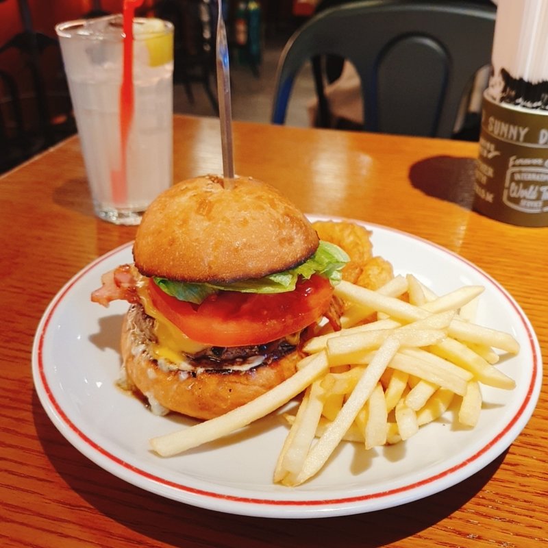 ベーコンチーズバーガーセット(テンフィンガーズバーガー)