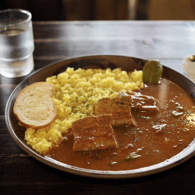古酒カレー(カフェ沖縄式 （カフェ オキナワシキ）)