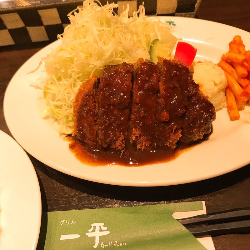 ビフカツ定食(グリル一平 三宮店)