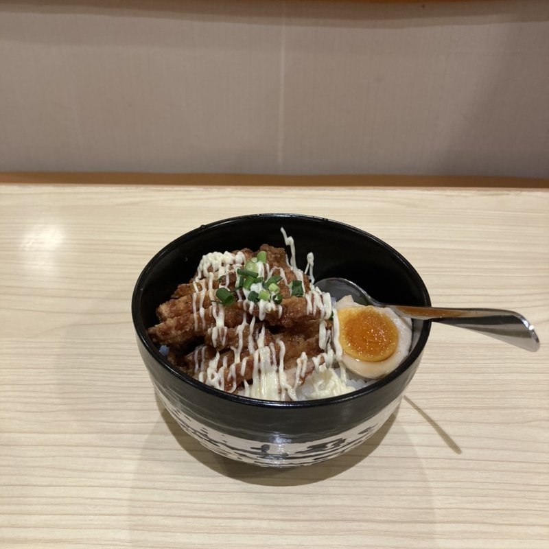 鶏肉飯(竜の食堂)