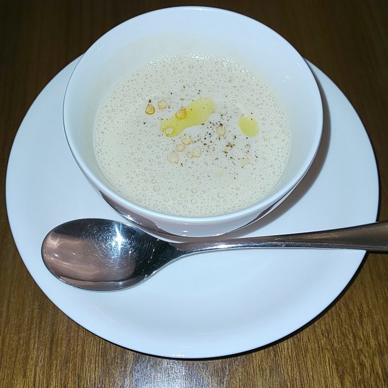 ブラウンマッシュルームのスープ(ビストロルミエル)