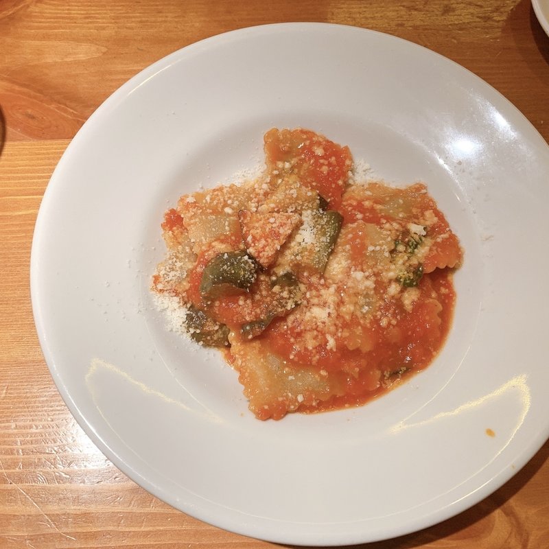 ラビオリ(トラットリアクワトロラガッツィ)